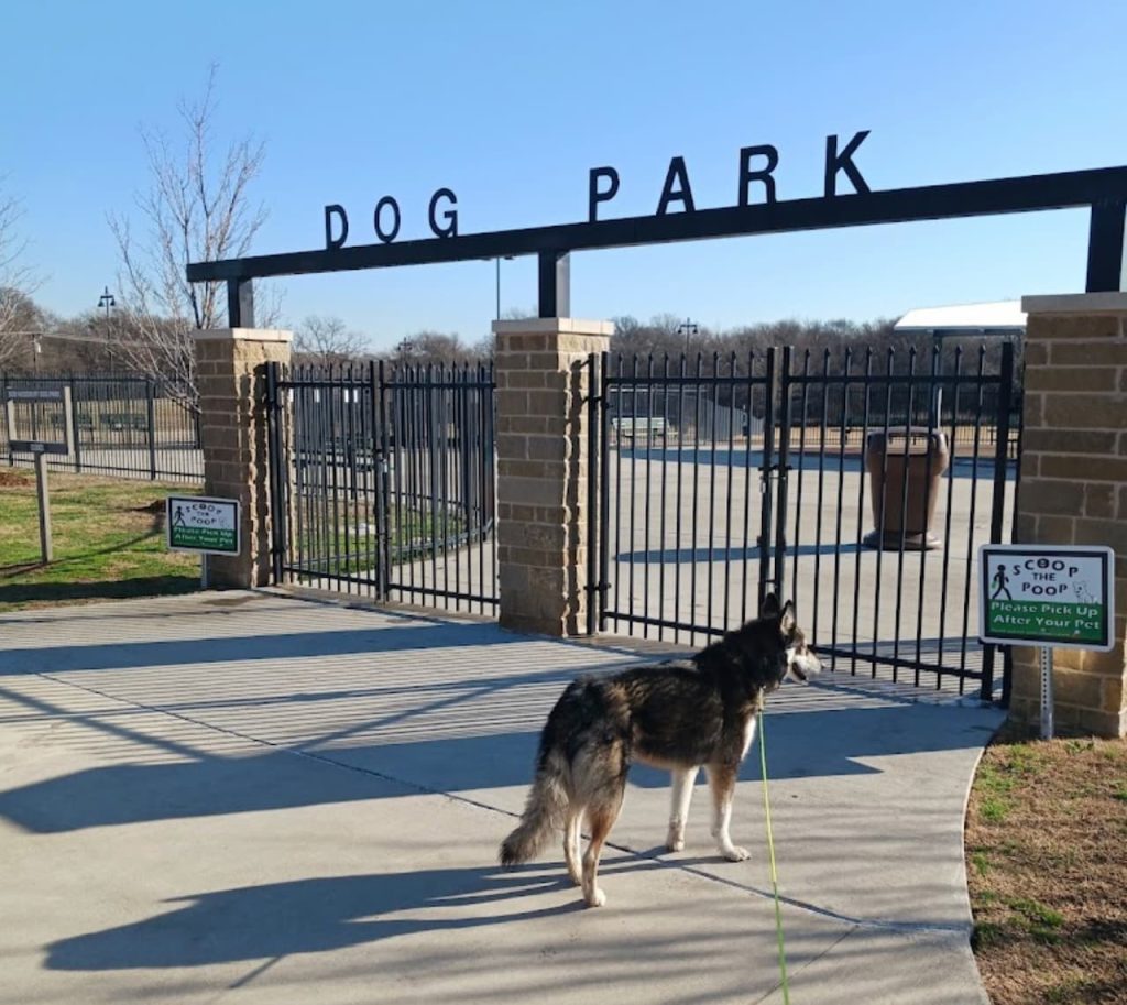 Bob Woodruff dog park in Plano